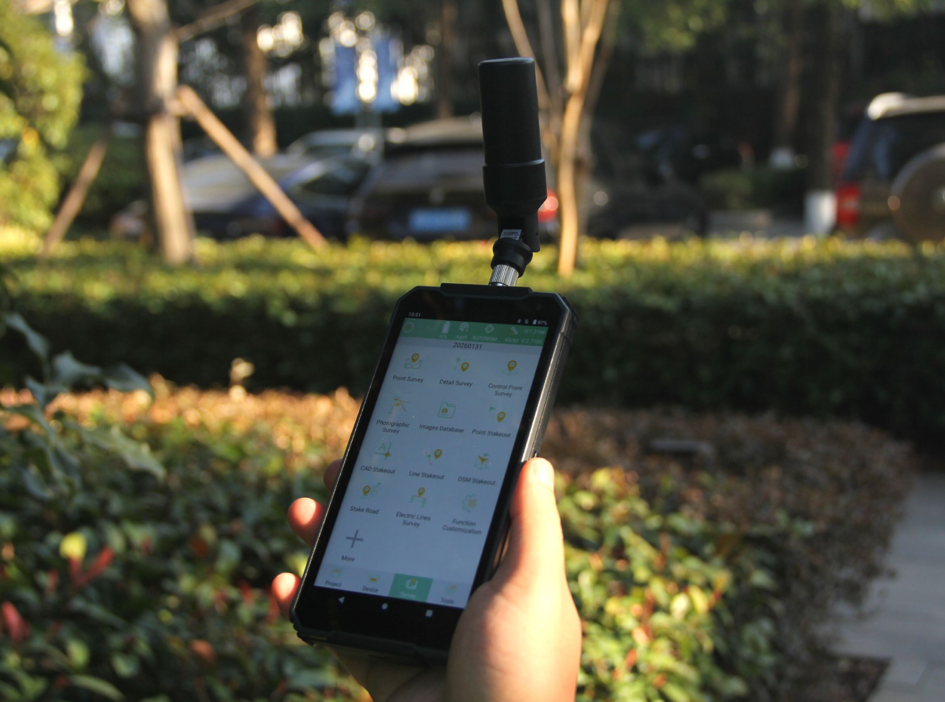 HT6 HANDHELD TERMINAL — Schermo touchscreen da 6 pollici leggibile alla luce del sole